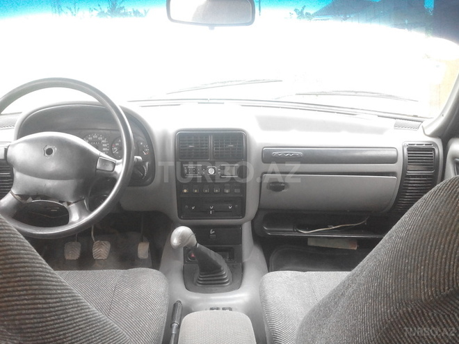 GAZ 3110 1999, 222,465 km - 2.3 l - Quba