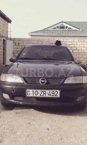 Opel Vectra 1997, 250,000 km - 2.0 л - Şirvan