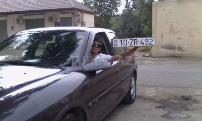 Opel Vectra 1997, 250,000 km - 2.0 л - Şirvan
