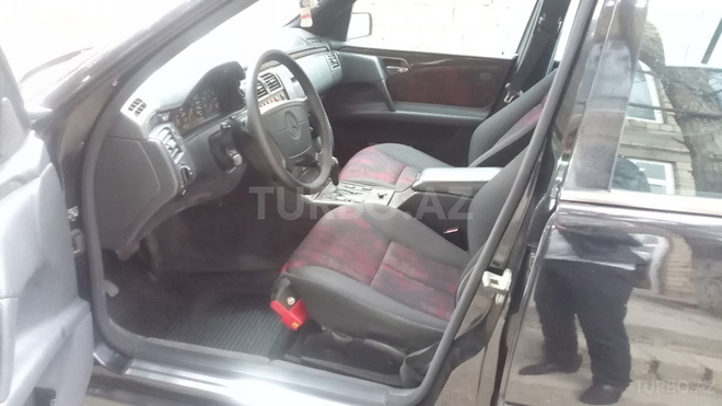 Mercedes E 320 1995, 190,000 km - 3.2 l - Xırdalan
