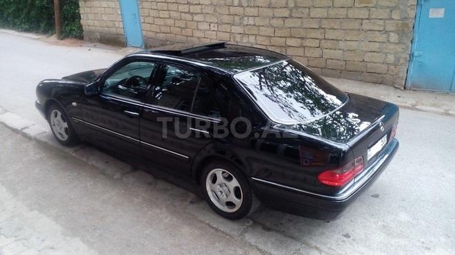 Mercedes E 320 1995, 190,000 km - 3.2 l - Xırdalan