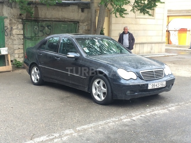 Mercedes C 240 2001, 208,341 km - 2.6 l - Bakı