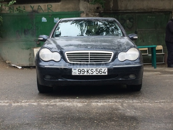 Mercedes C 240 2001, 208,341 km - 2.6 l - Bakı