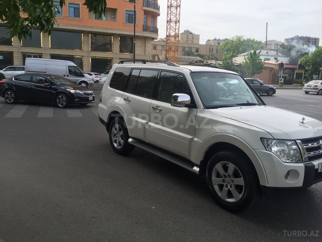 Mitsubishi Pajero 2007, 138,500 km - 3.8 л - Bakı