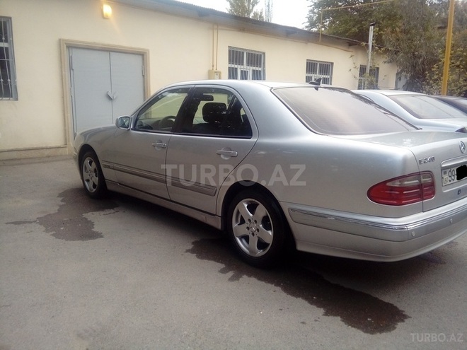 Mercedes E 240 2000, 256,000 km - 2.6 l - Sumqayıt