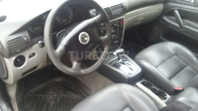 Volkswagen Passat 2002, 169,000 km - 1.8 л - Bakı