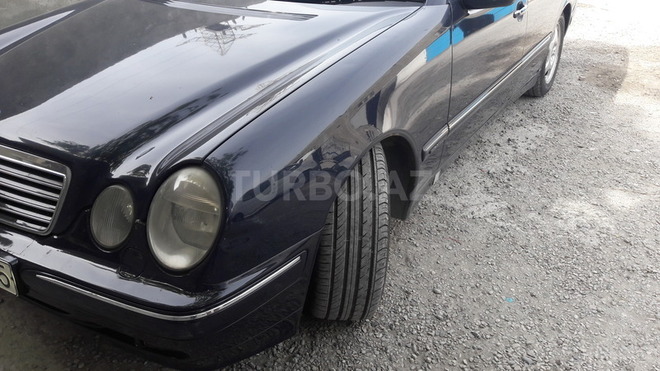 Mercedes E 270 2000, 310,000 km - 2.7 л - Bakı