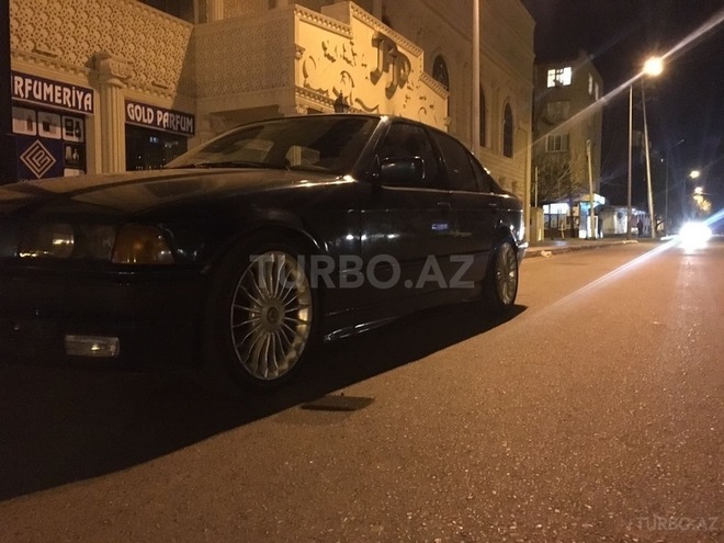 BMW 318 1993, 430,000 km - 0.2 l - Bakı