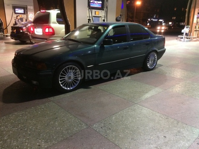 BMW 318 1993, 430,000 km - 0.2 l - Bakı