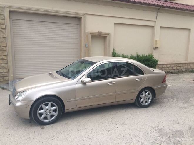 Mercedes C 240 2001, 200,000 km - 2.6 л - Bakı