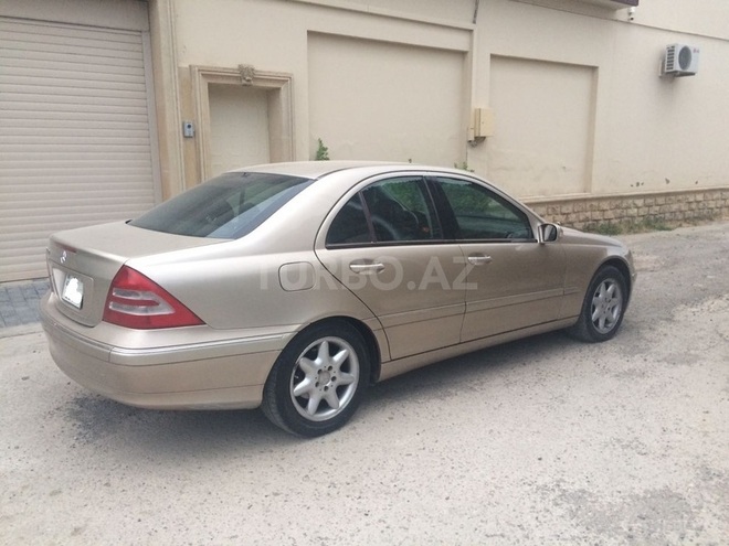 Mercedes C 240 2001, 200,000 km - 2.6 л - Bakı