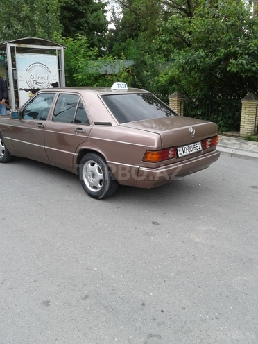 Mercedes 190 1992, 350,000 km - 2.0 l - Şəki