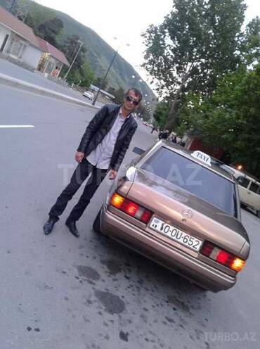 Mercedes 190 1992, 350,000 km - 2.0 l - Şəki