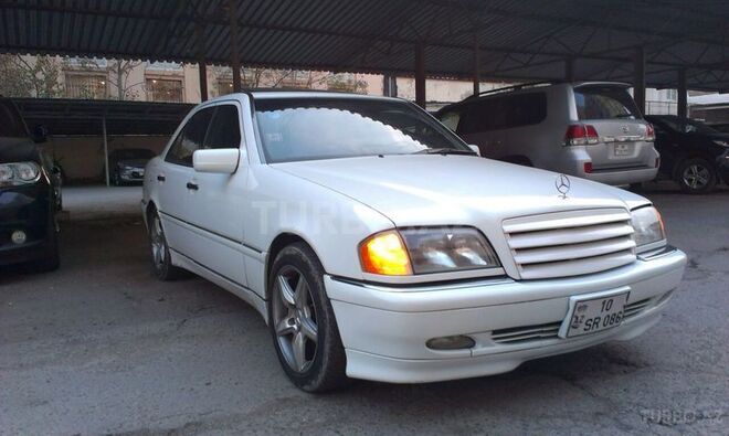 Mercedes C 230 1999, 247,000 km - 0.2 l - Bakı