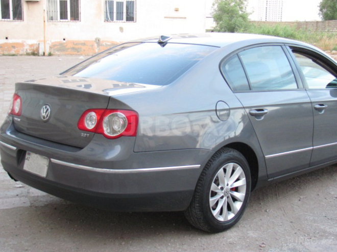 Volkswagen Passat 2005, 248,016 km - 2.0 l - Bakı