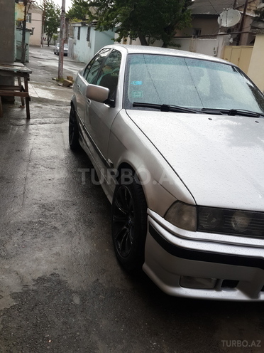 BMW 320 1993, 3,250,685 km - 0.2 l - Bakı
