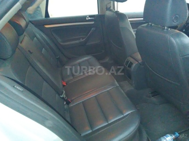 Volkswagen Jetta 2006, 247,000 km - 2.5 l - Bakı