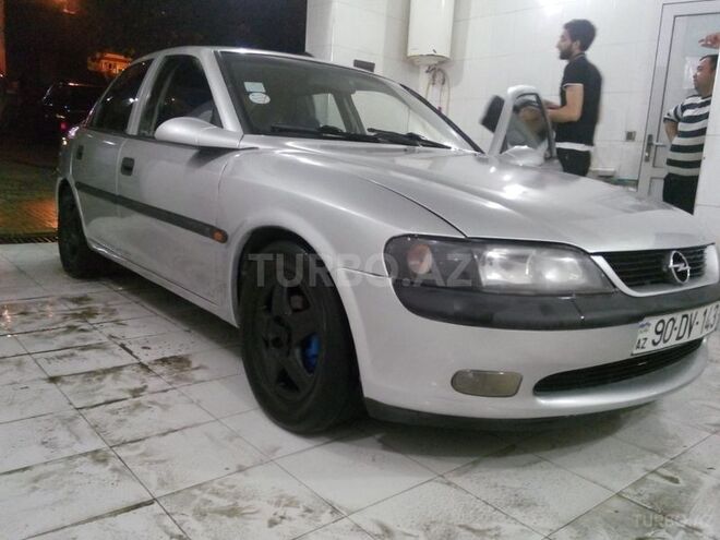 Opel Vectra 1996, 180,000 km - 1.8 l - Bakı