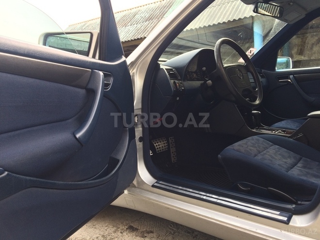 Mercedes C 240 1998, 231,400 km - 2.4 l - Zaqatala