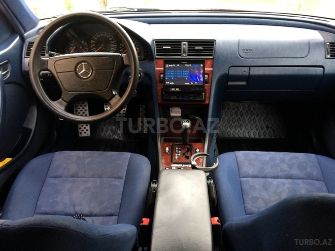 Mercedes C 240 1998, 231,400 km - 2.4 l - Zaqatala