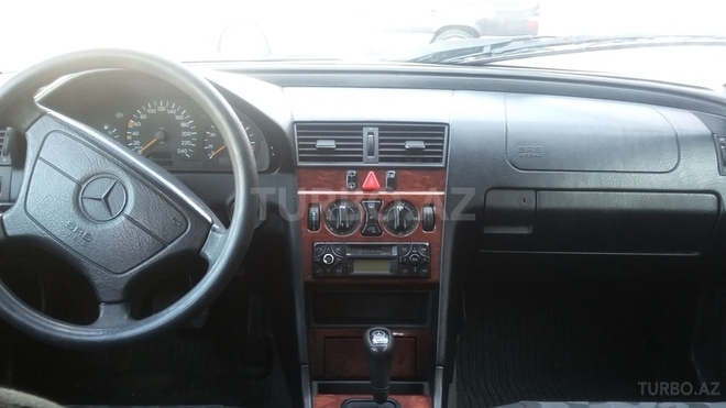 Mercedes C 180 1998, 298,000 km - 1.8 l - Bakı