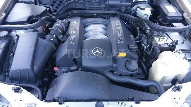 Mercedes E 260 1998, 268,500 km - 2.6 l - Qəbələ