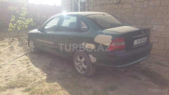 Opel Vectra 1996, 200,000 km - 0.2 л - Bakı