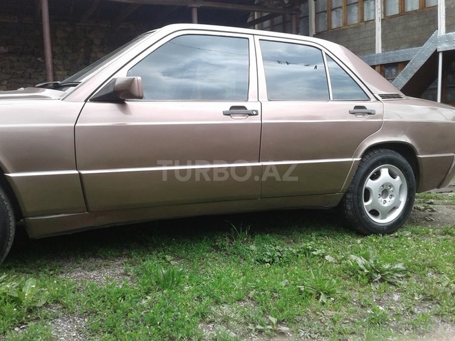 Mercedes 190 1992, 350,000 km - 0.2 l - Şəki