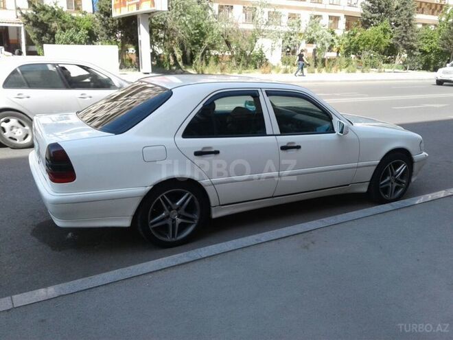 Mercedes C 230 1998, 186,000 km - 2.3 l - Bakı
