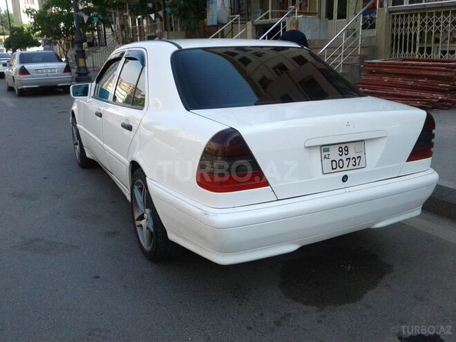 Mercedes C 230 1998, 186,000 km - 2.3 l - Bakı