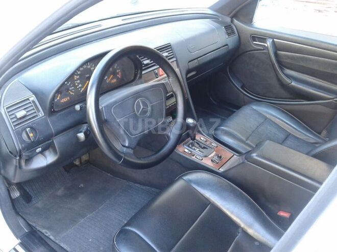 Mercedes C 230 1998, 186,000 km - 2.3 l - Bakı