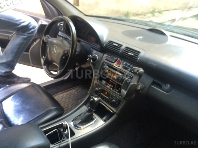 Mercedes C 240 2000, 243,500 km - 2.4 l - Bakı