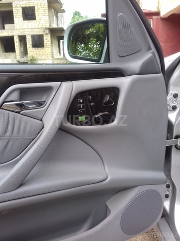 Mercedes E 320 1999, 155,000 km - 3.2 l - Qazax