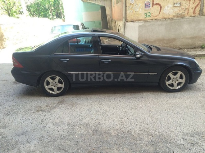 Mercedes C 240 2000, 189,471 km - 2.4 l - Bakı