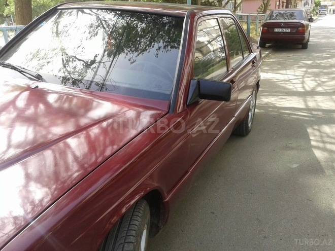 Mercedes 190 1991, 260,000 km - 2.0 l - Sumqayıt