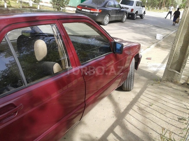Mercedes 190 1991, 260,000 km - 2.0 l - Sumqayıt