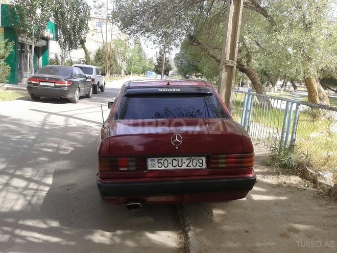 Mercedes 190 1991, 260,000 km - 2.0 l - Sumqayıt