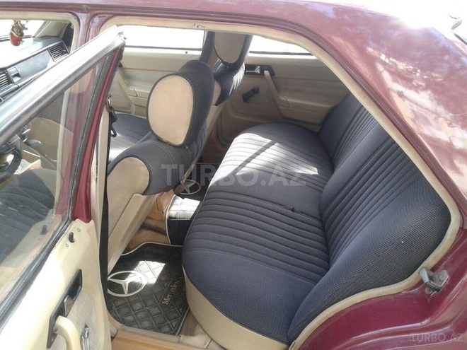 Mercedes 190 1991, 260,000 km - 2.0 l - Sumqayıt