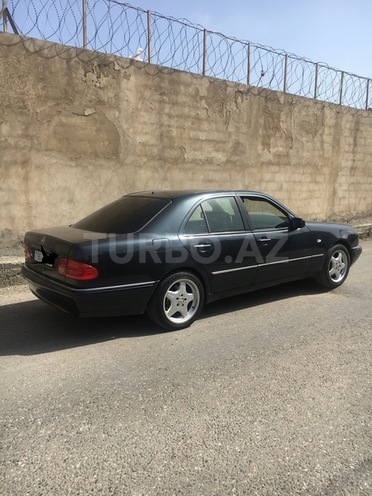 Mercedes E 280 1996, 346,600 km - 2.8 l - Bakı