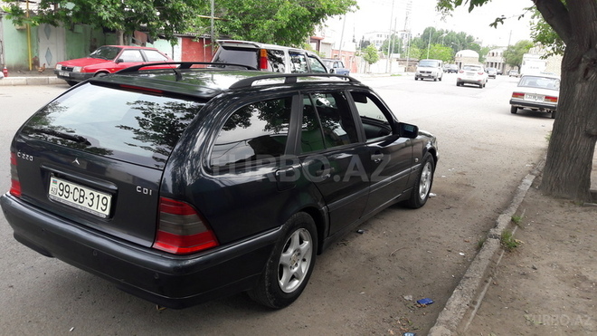 Mercedes C 220 1999, 290,000 km - 2.2 l - Gəncə