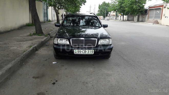 Mercedes C 220 1999, 290,000 km - 2.2 l - Gəncə
