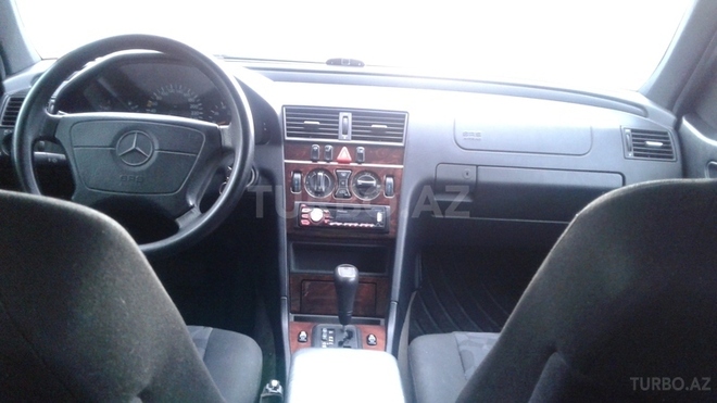 Mercedes C 240 1997, 226,000 km - 0.4 л - İmişli