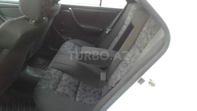 Mercedes C 240 1997, 226,000 km - 0.4 л - İmişli