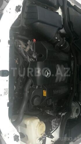 Mercedes E 240 2000, 29,000 km - 0.3 л - Qazax