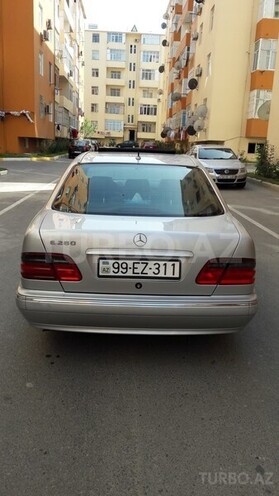 Mercedes E 280 1999, 255,000 km - 2.8 l - Bakı