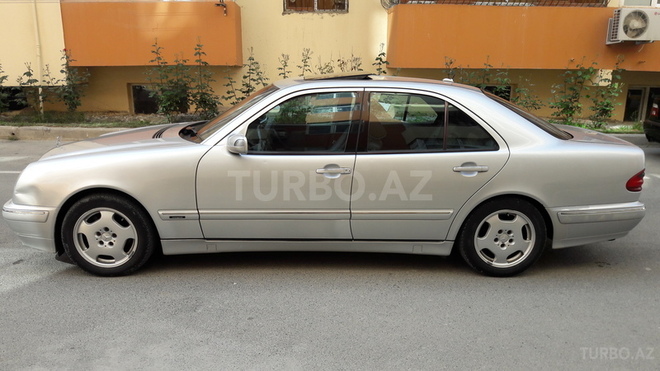 Mercedes E 280 1999, 255,000 km - 2.8 l - Bakı