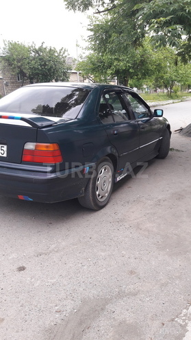 BMW 316 1993, 394,321 km - 1.6 l - İsmayıllı