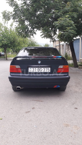 BMW 316 1993, 394,321 km - 1.6 l - İsmayıllı