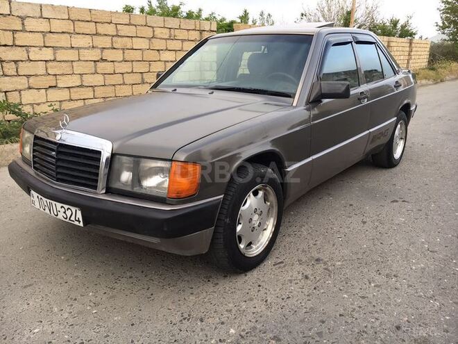 Mercedes 190 1990, 335,000 km - 2.4 l - Bakı