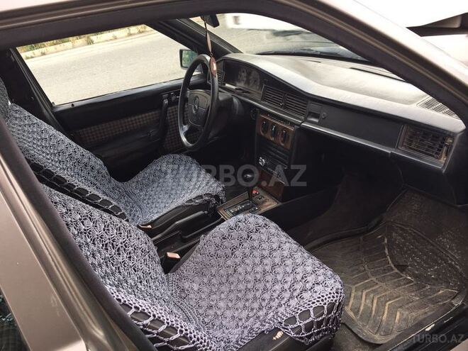 Mercedes 190 1990, 335,000 km - 2.4 l - Bakı